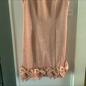 Neiman Marcus NWT pink shimmer Bow Dress
